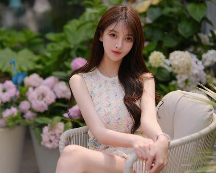 黃曉明前女友葉珂悄復出！隔8個月露面直播吐心聲：世界很包容