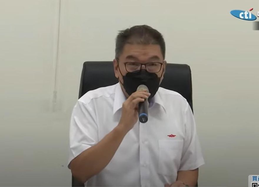 影/欣欣客運道歉記者會現場重大訊息！董事長「當場宣布請辭」