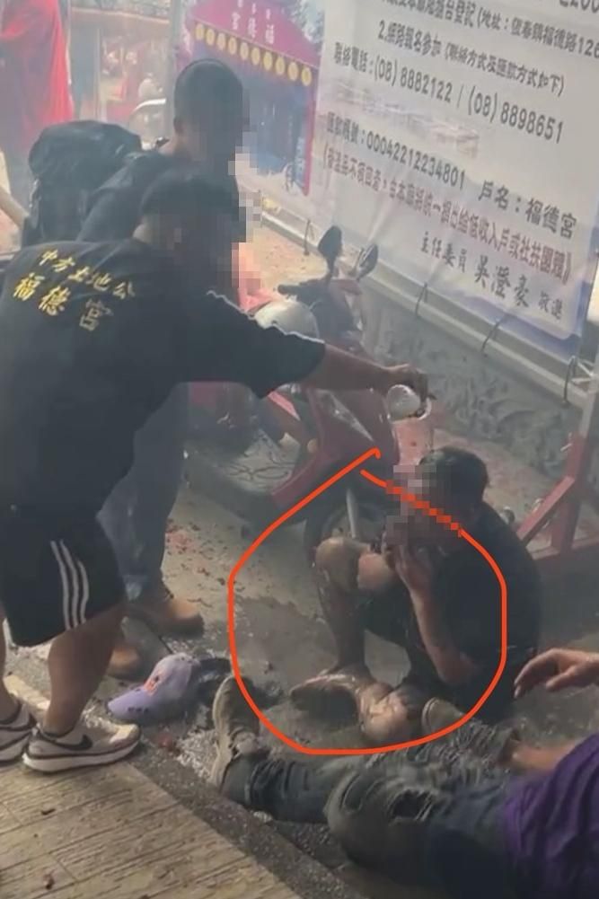 影/轎班未等鞭炮放完就衝廟門！　恆春廟會8人慘遭炸傷
