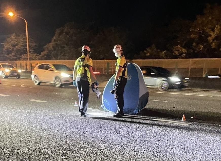 影/國道「遭8車輾碎」！監理站員工上班2小時請假後斷魂