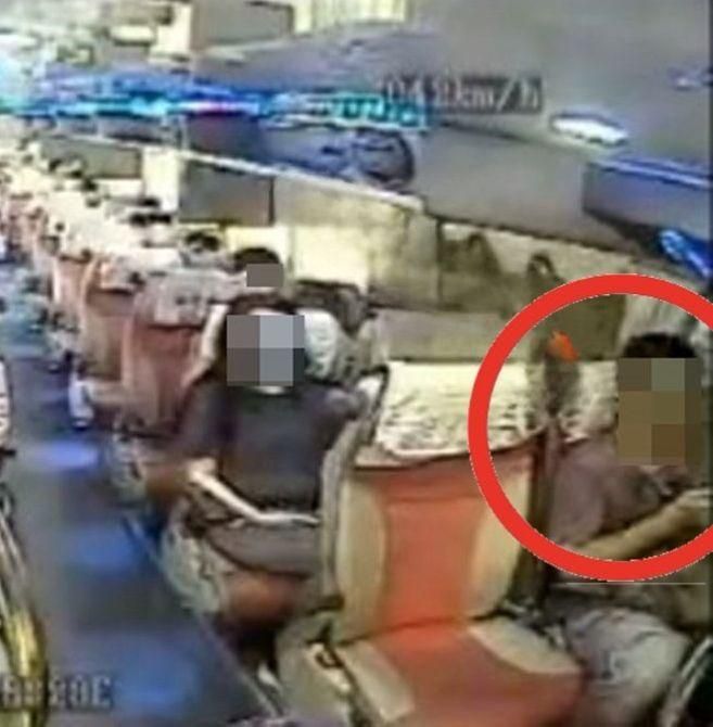 影/1秒後天人永隔！聯結車撞國光客運　科技男畫面曝