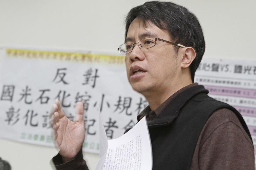 深綠學者發文「不挺大罷免」！斷言恐將反噬國安