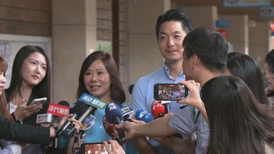 李彥秀現身投票　面帶微笑說出「8個字」