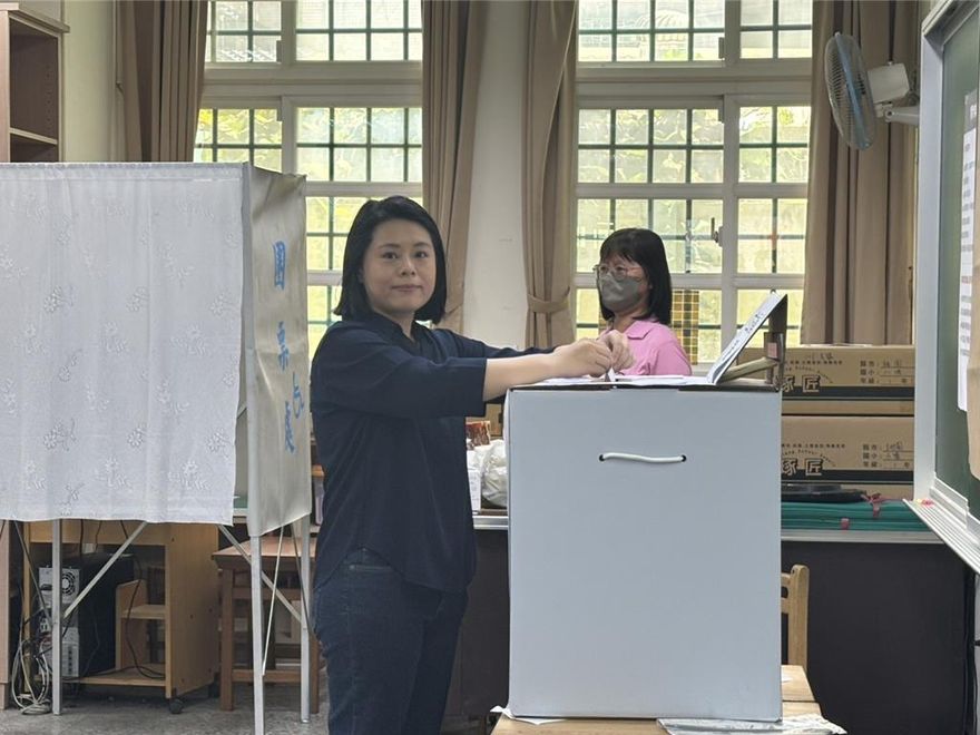 不同意罷免票數超驚人　邱若華發聲了！