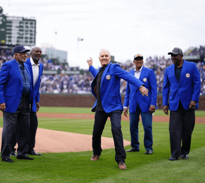 MLB/2周前才發文：與病魔鬥爭　小熊傳奇今過世