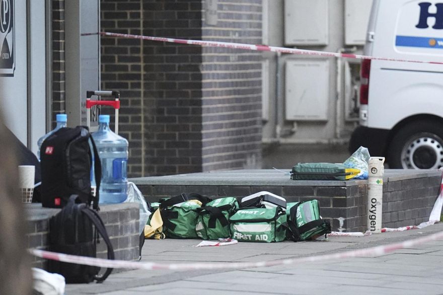 英知名觀光景點驚傳攻擊事件　2男倫敦塔橋附近遇刺亡