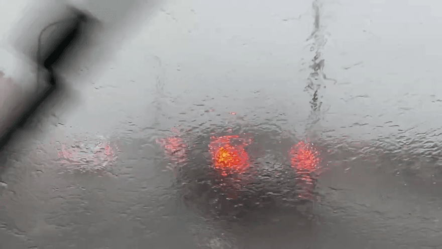 影/紫爆了！19縣市豪大雨特報　大雷雨猛轟7地