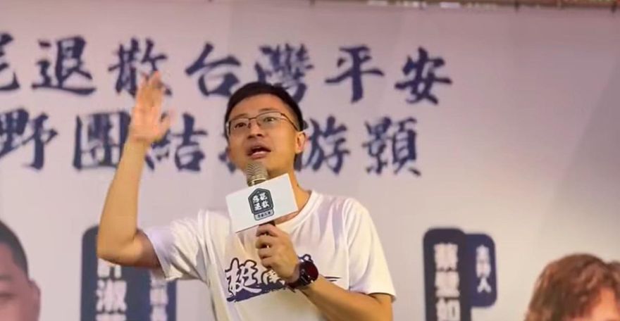 何博文親自清水溝！侯漢廷諷726前後差很大：823讓綠再輸一次