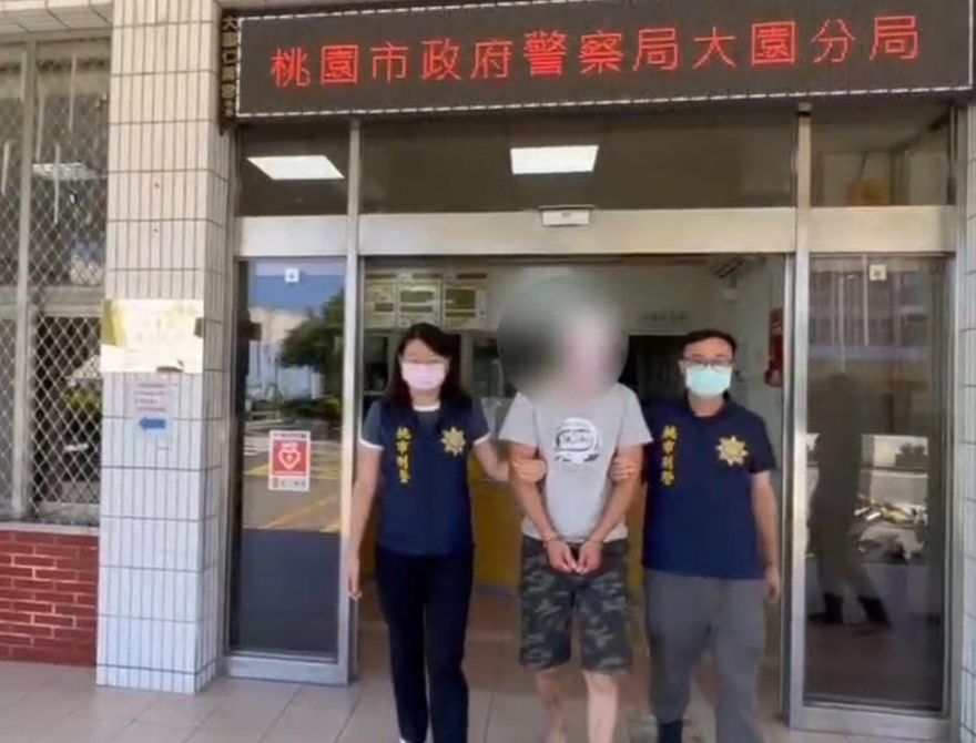 影/桃園臨時工討3.5萬債務　持刀闖民宅砍死2人遭羈押