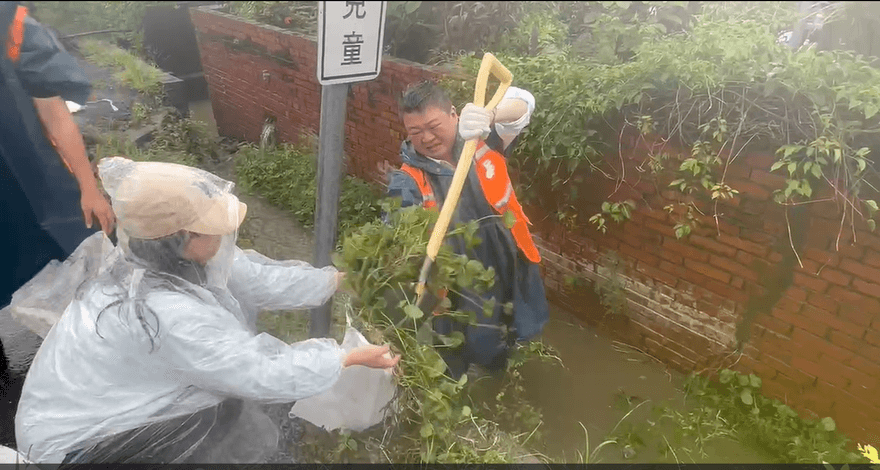 綠側翼護航何博文挖水溝翻車！林佳新「1張圖」狠打臉