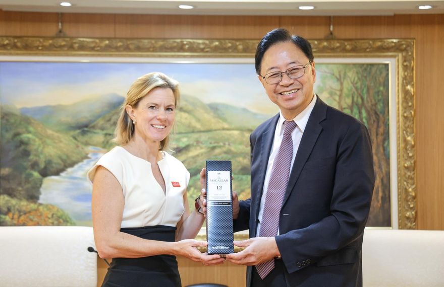 張善政會英國駐台代表　針對政經情勢交換意見