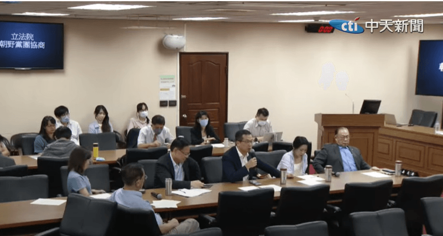 朝野協商卓揆立院關稅報告爆衝突　羅智強提1事打爆吳思瑤