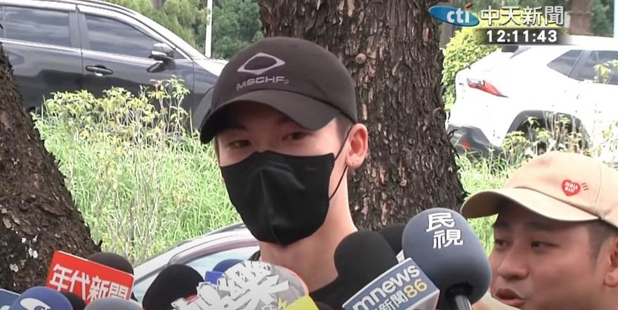 許光漢退伍了！謝居民照顧「吃飯都被加菜」　韓粉衝南投追星