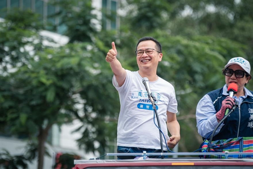 24小時期限到了！羅智強正式提告苗博雅　求償金額由民眾「讚數」決定