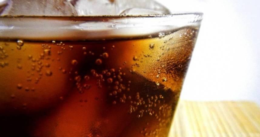 無糖飲品較健康？研究曝：每天1罐糖尿病風險增38％