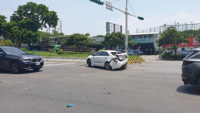 北投連環車禍3車追撞　1昏迷2受傷送醫