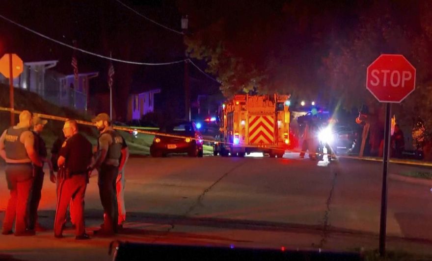 爭執釀殺機！美7旬翁開槍打死鄰居夫婦　縱火燒自家房屋身亡