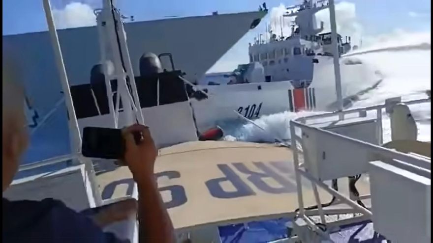 解放軍艦與海警船南海發生嚴重碰撞　張競曝後續觀察重點