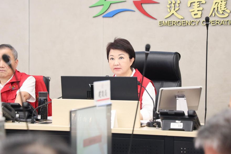 颱風來襲！盧秀燕嚴陣以待指揮防災：呼籲市民提高警覺
