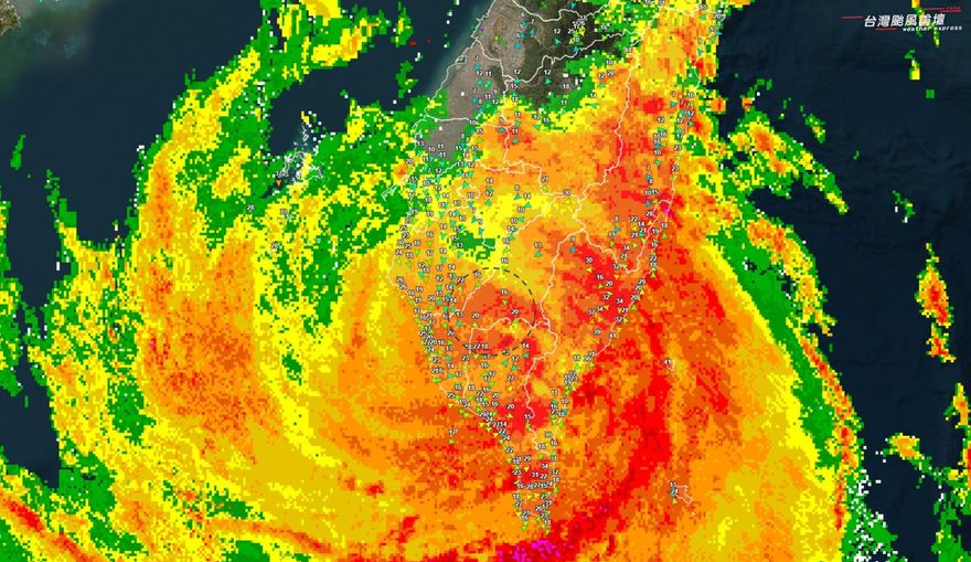 楊柳颱風越過中央山脈南段　南部「三縣市」風雨增強
