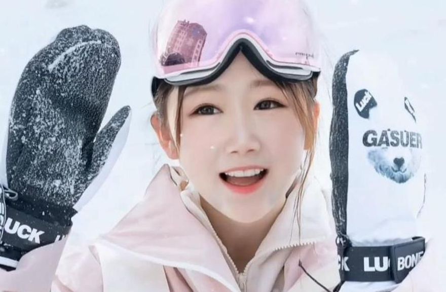 陸27歲女聲播主腦溢血猝逝　徒弟淚求：下輩子要為自己活