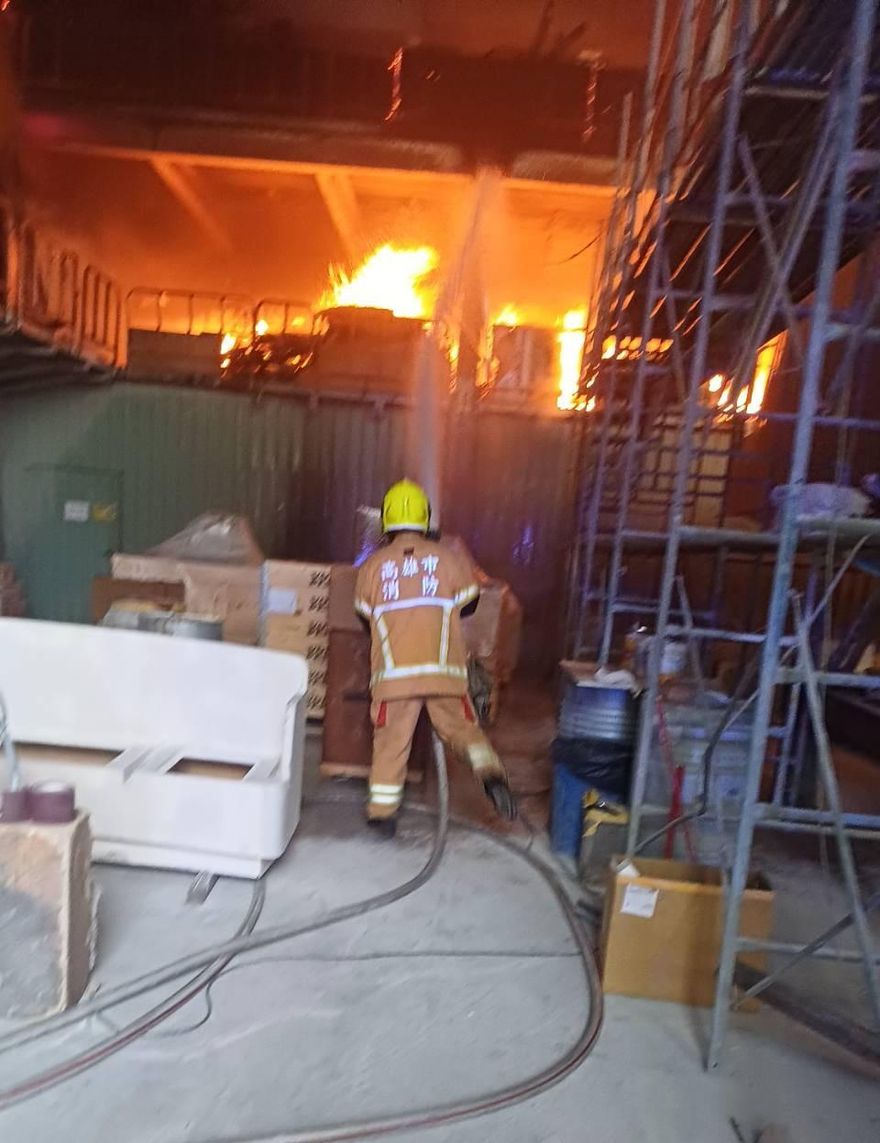 大寮驚傳火警！熊熊大火吞噬工廠　幸無人員傷亡