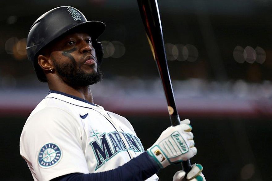 MLB/氣到理智斷線！水手野手復健賽4度被砸　丟棒怒拋點心盒