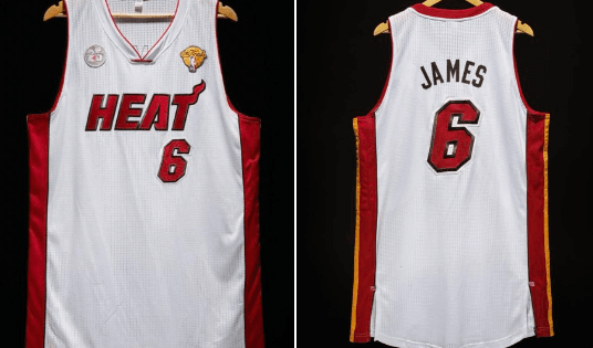 NBA/警員成球衣大盜！詹皇球衣成贓物　他賤賣後認罪了
