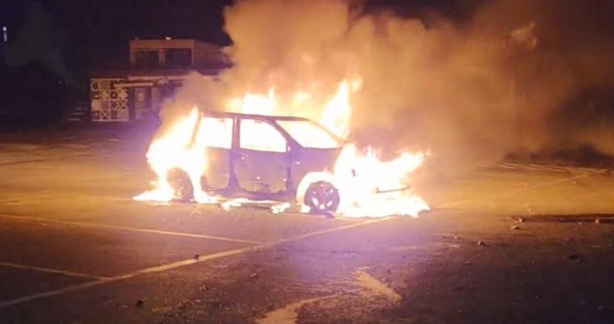 花蓮新天堂樂園驚見焦屍！　警消打完火「有人躺車內」