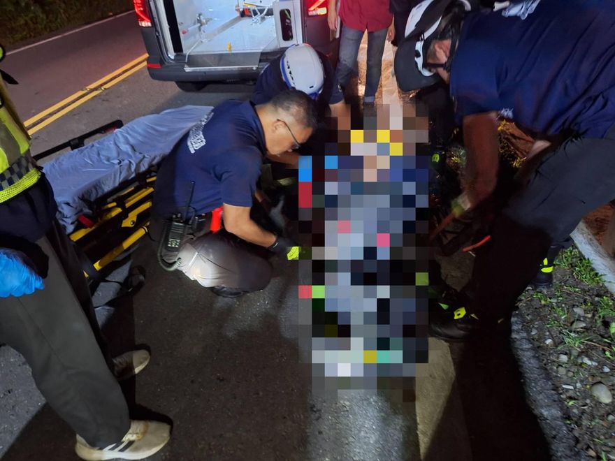 影/鬼月這20條命免死！嘉義墜谷騎士生還　小琉球海上「全船獲救」