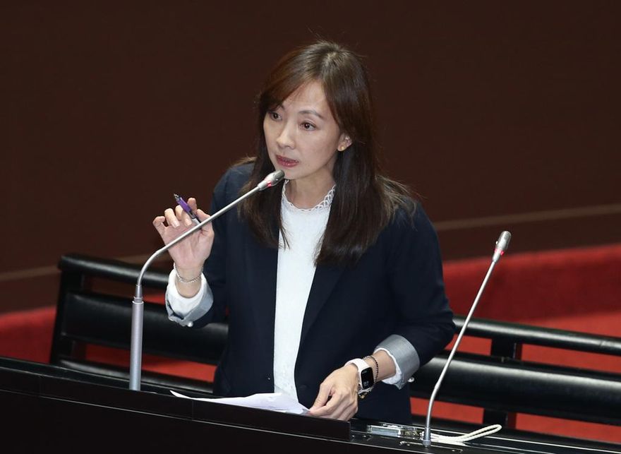 大罷免遭血洗！綠黨團大震盪…「公審路人」郭昱晴請辭副書記長