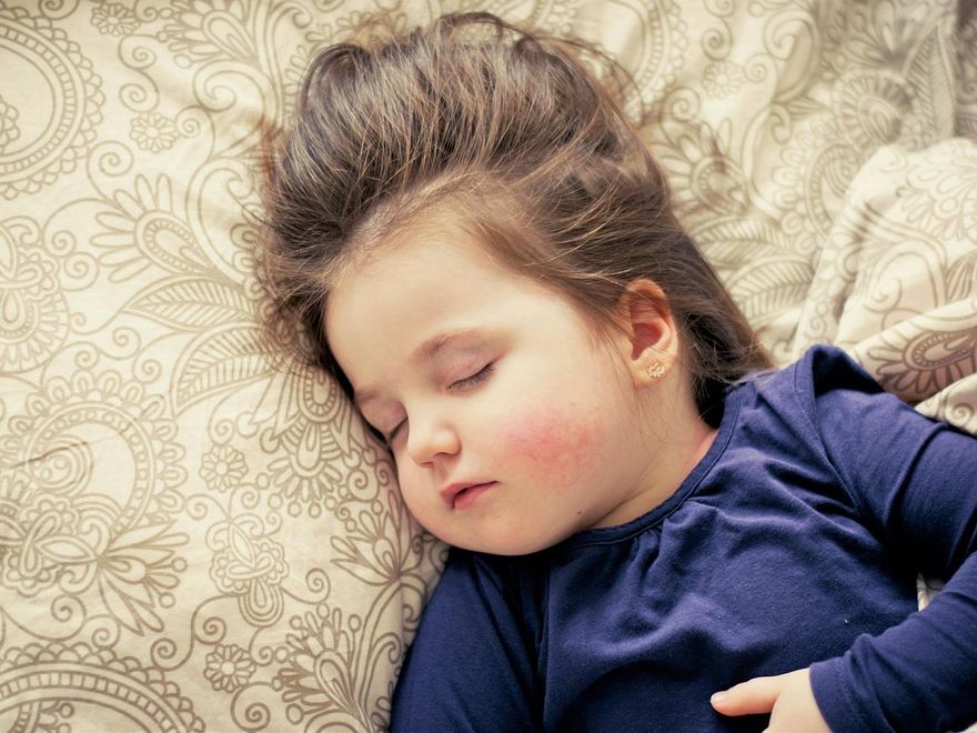 孩子白天嗜睡、學習力下降？小心恐是「睡眠呼吸中止症」