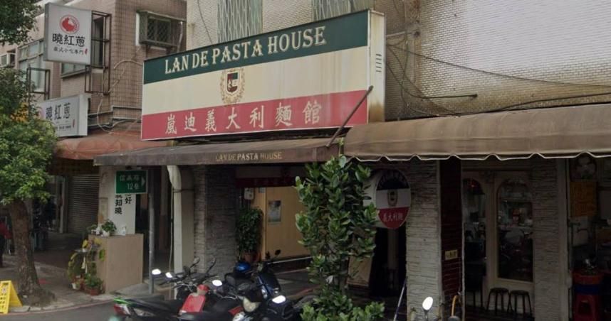 連鎖義大利麵再爆「蟑螂餐」　客人反應店員竟笑回：中獎啦