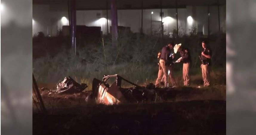 Cybertruck斷電無法開門！車主遭2760度烈焰燒死「骨骼熔解」