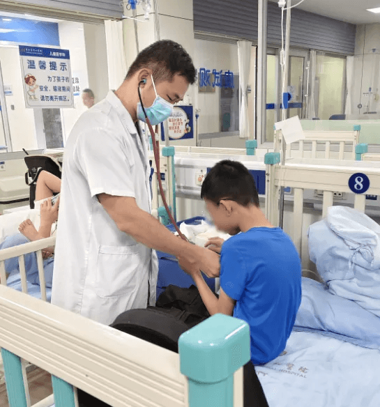 開學前狂趕作業！陸童四肢麻木急送醫　竟是「呼吸性鹼中毒」