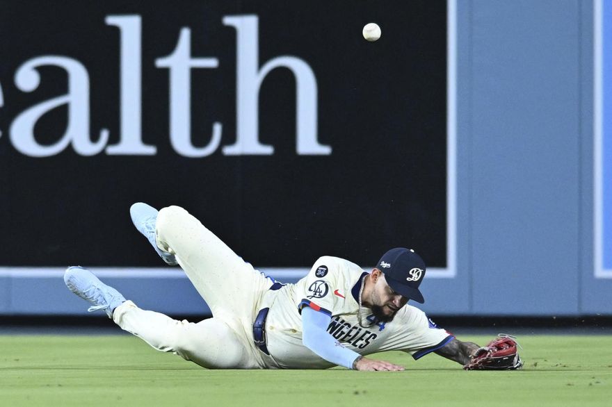 MLB/躲隊友結果受重傷　響尾蛇明星外野手小古瑞奧本季報銷