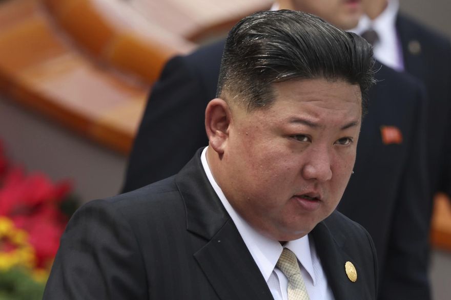 金正恩與中俄元首同框！彭博：從國際邊緣人躋身「戰略玩家」