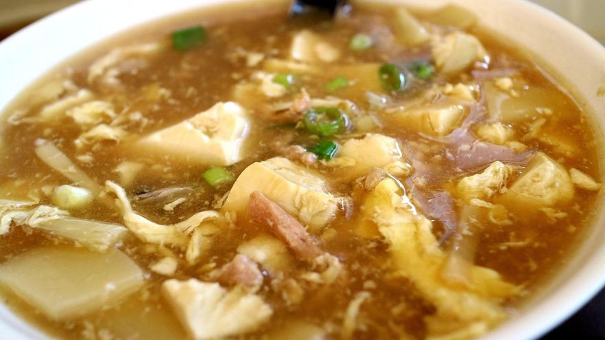 羹湯類食物熱量爆表！營養師揭：一碗羊肉羹麵藏5小匙油