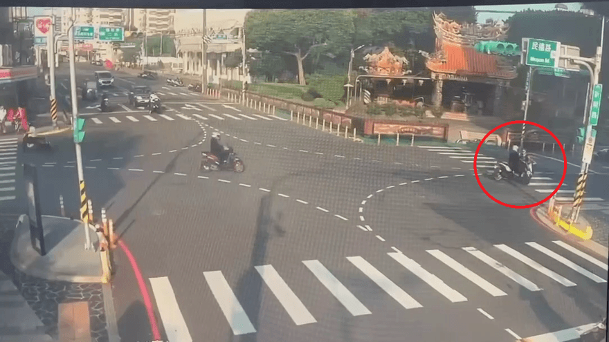 影/無照左轉對撞直行機車　中壢8旬翁魂斷路口