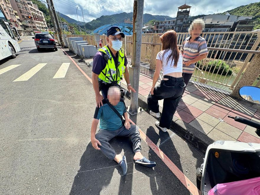 跟鬼差搶命！瑞芳7旬翁自摔昏迷　警民CPR救援「他睜眼了」