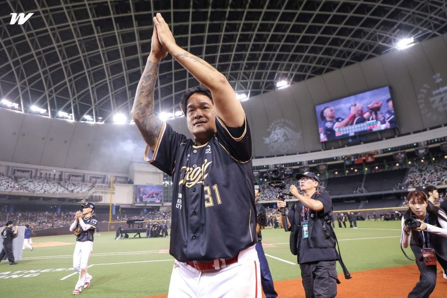 林智勝告別賽場！任賢齊領全場4萬人大合唱〈再出發〉震撼送行