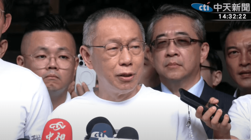 柯文哲臀部驚現「大傷口」！江和樹勸他快做健檢：讓支持者放心