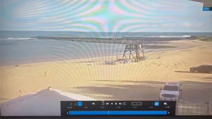耍帥淪刁車！澎湖隘門沙灘2車狂飆險撞人　最高罰100萬