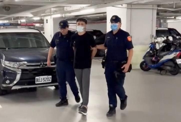 竟是砍頭狂魔！新店男殺律師2刀遭押　13年前犯開膛斷頸案