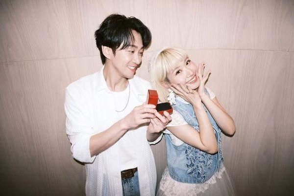 LULU農曆七月閃婚陳漢典　求婚照、「婚紗紅毯照」全曝光