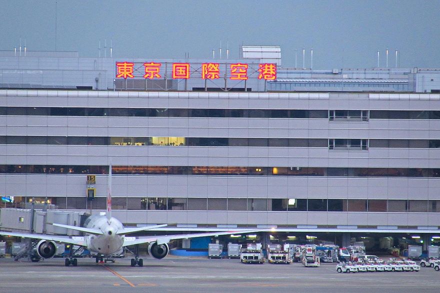 赴日注意！雷雲接近羽田機場　地面作業「全面暫停中」