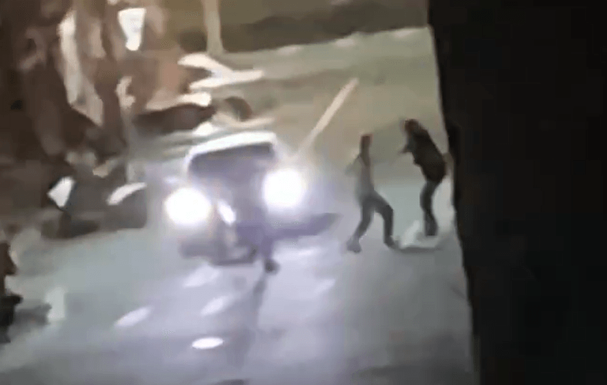影/苑裡深夜驚傳襲警！男不爽被攔查開打　遭警制伏送辦