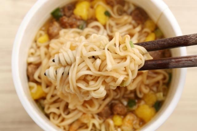 印尼「營多麵」驗出致癌物　900kg全銷毀！不合格名單曝光