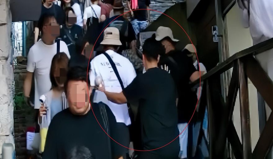 影/小心！跨國扒竊集團出沒九份老街　瑞芳警逮3嫌送辦