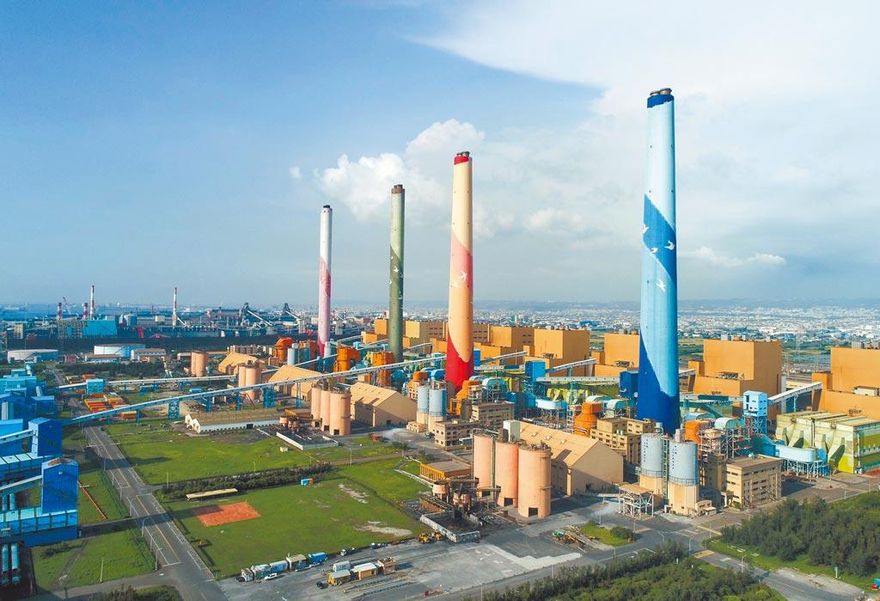 中火與興達電廠有「恐怖巧合」　 網：高雄爆完換台中？